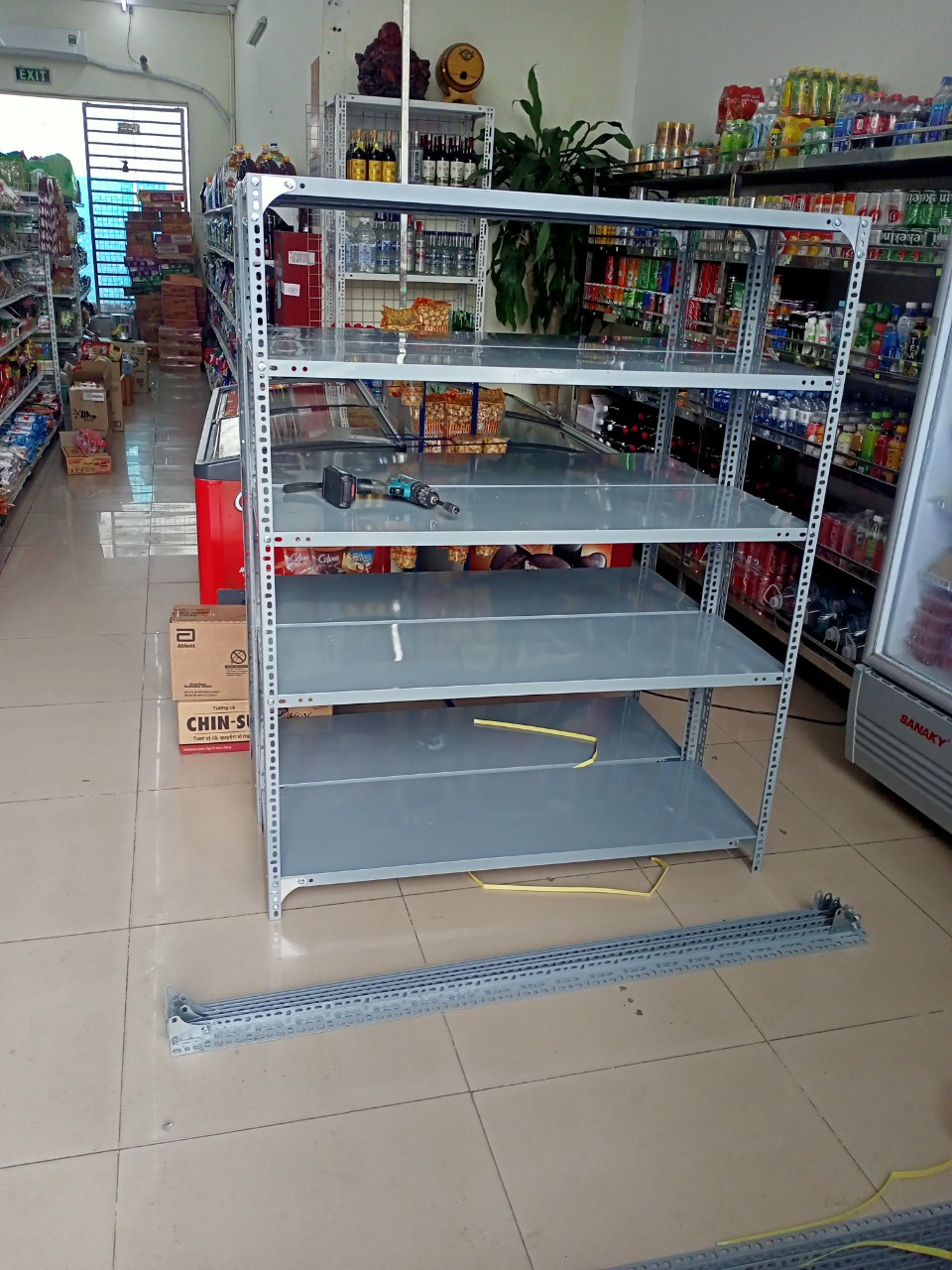 Kệ Sắt V Lỗ 4 Tầng C150 X D120 5
